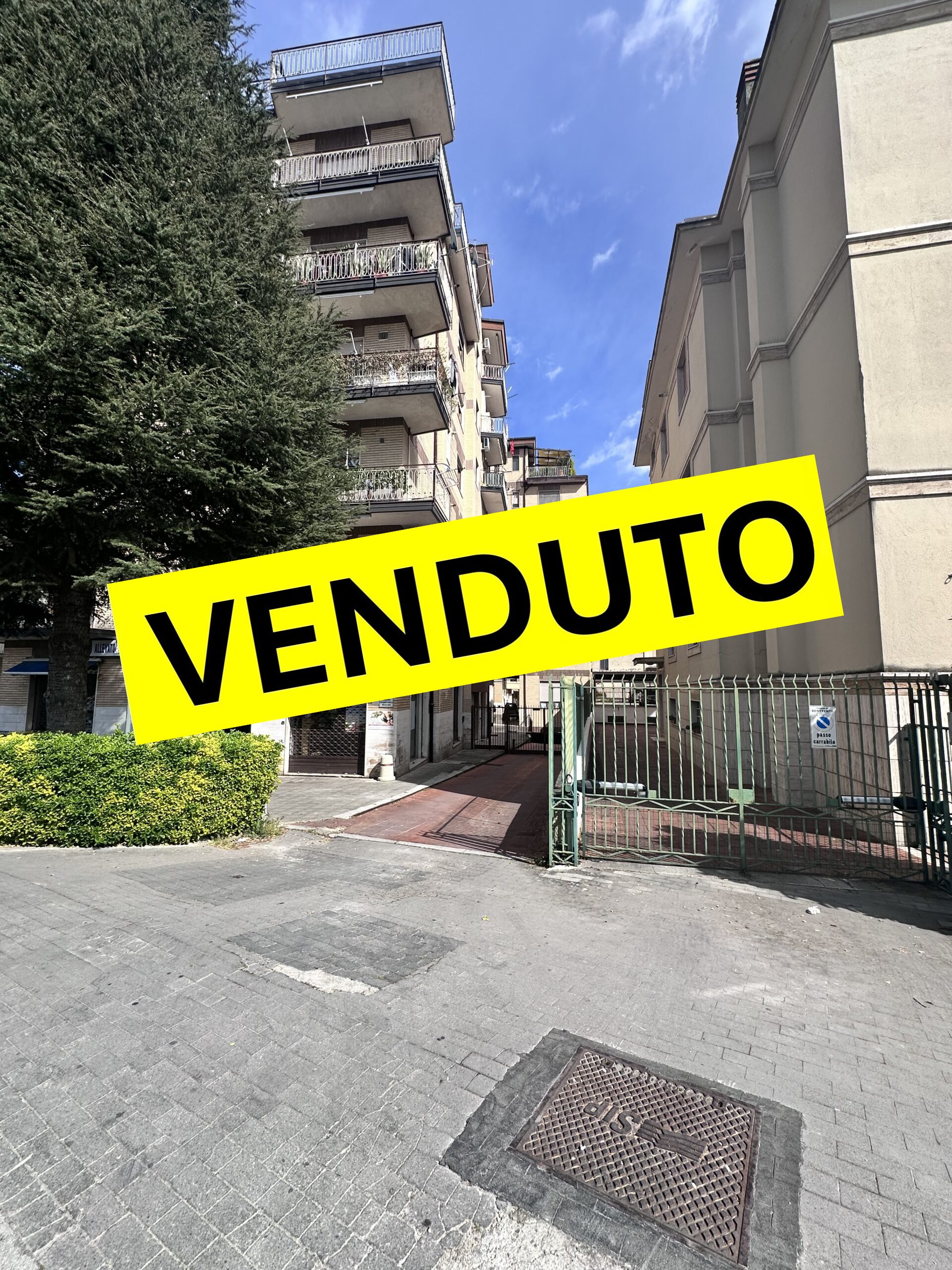 Appartamento in vendita in via Iacopo da Benevento