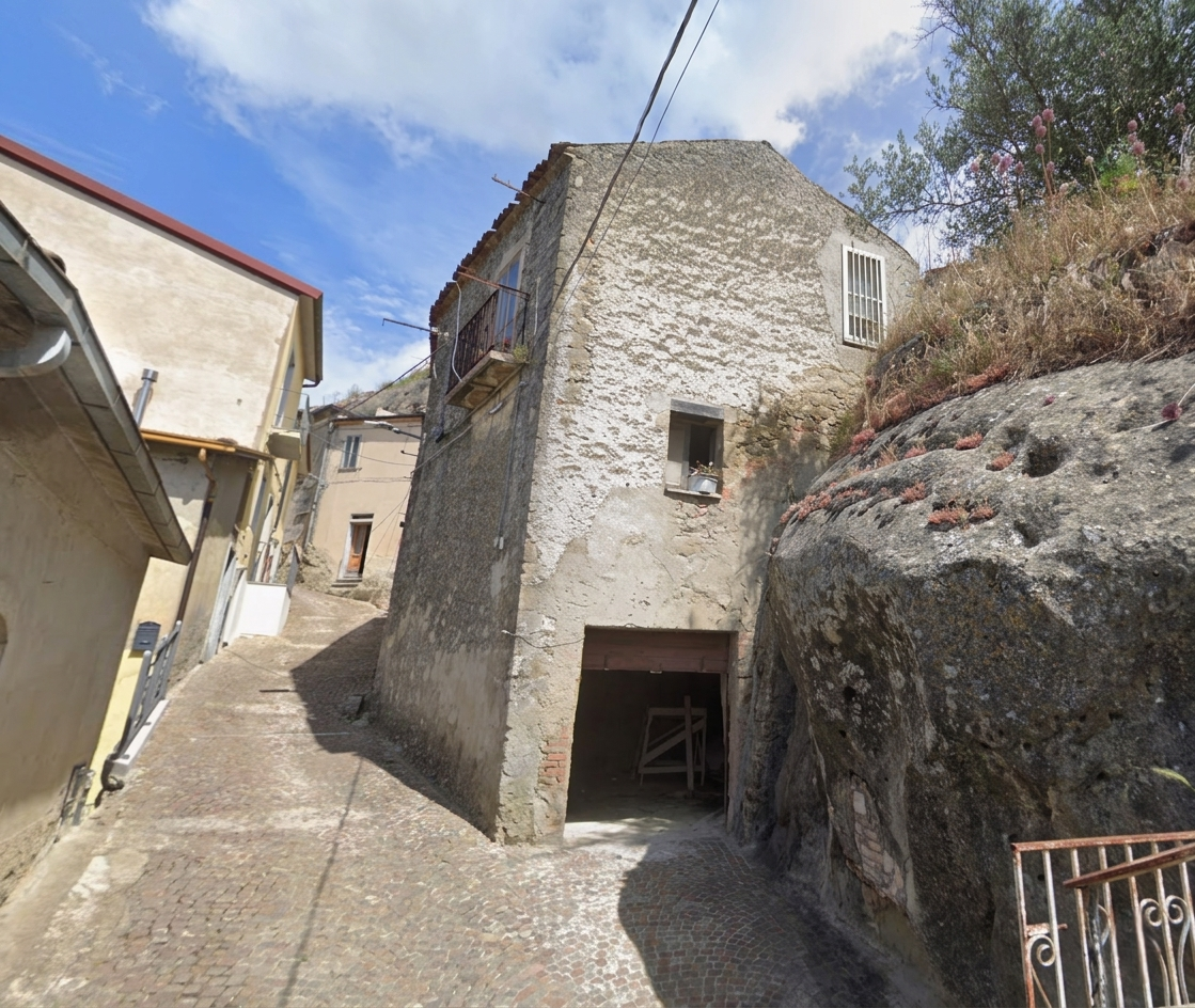 Casa Indipendente con garage a San Giorgio la Molara
