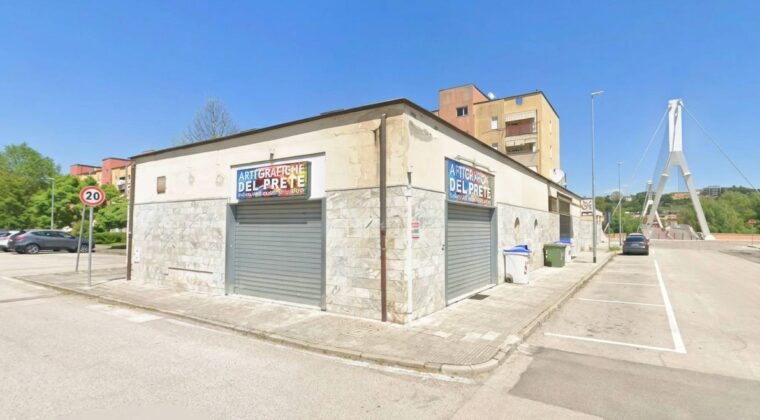 Locale commerciale locato – Via Mario Pascucci, Benevento